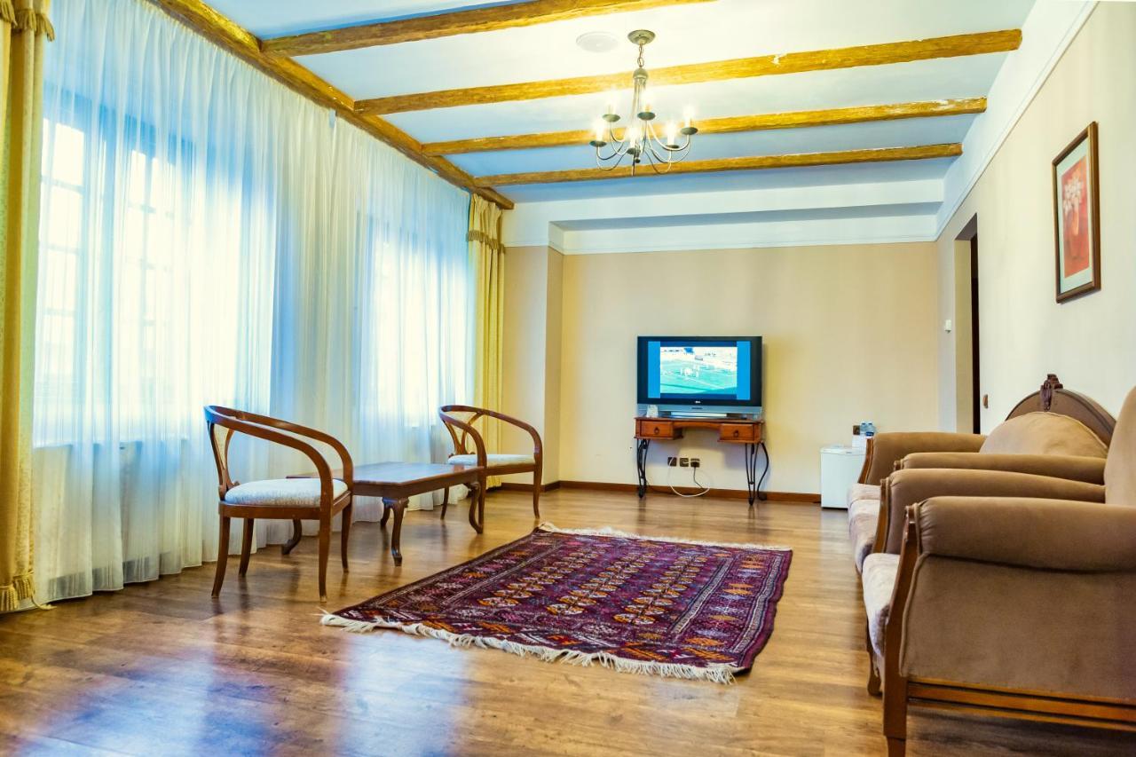 Park Hotel Kokshetau Щучинск Экстерьер фото